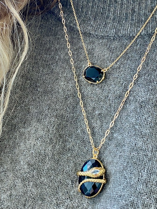 Les colliers Aufildelo en pierres naturelles